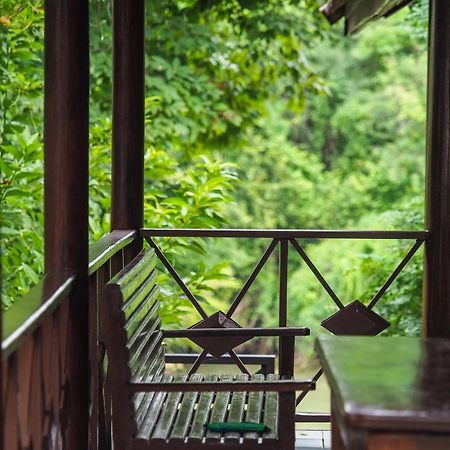 Hotel Ratmanee House Kanchanaburi Exteriér fotografie