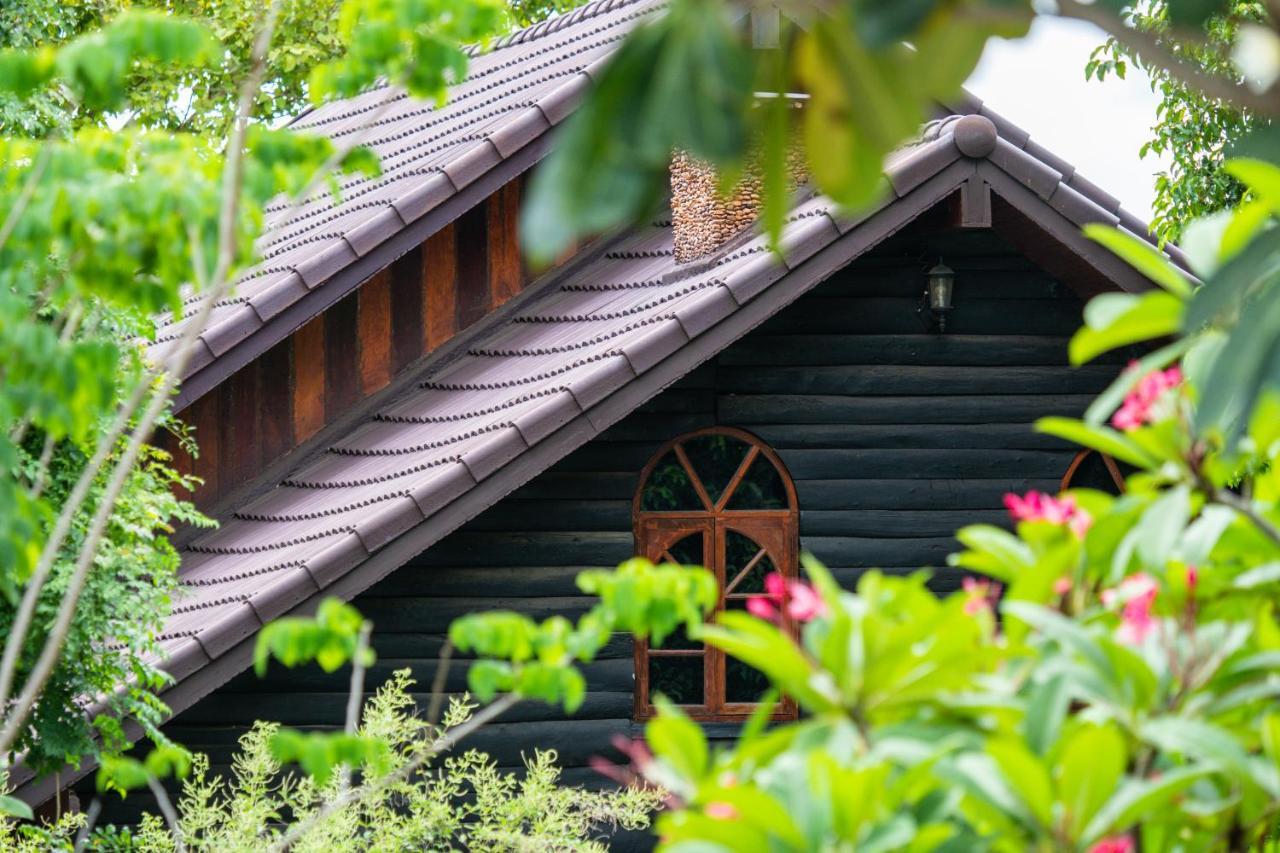 Hotel Ratmanee House Kanchanaburi Exteriér fotografie